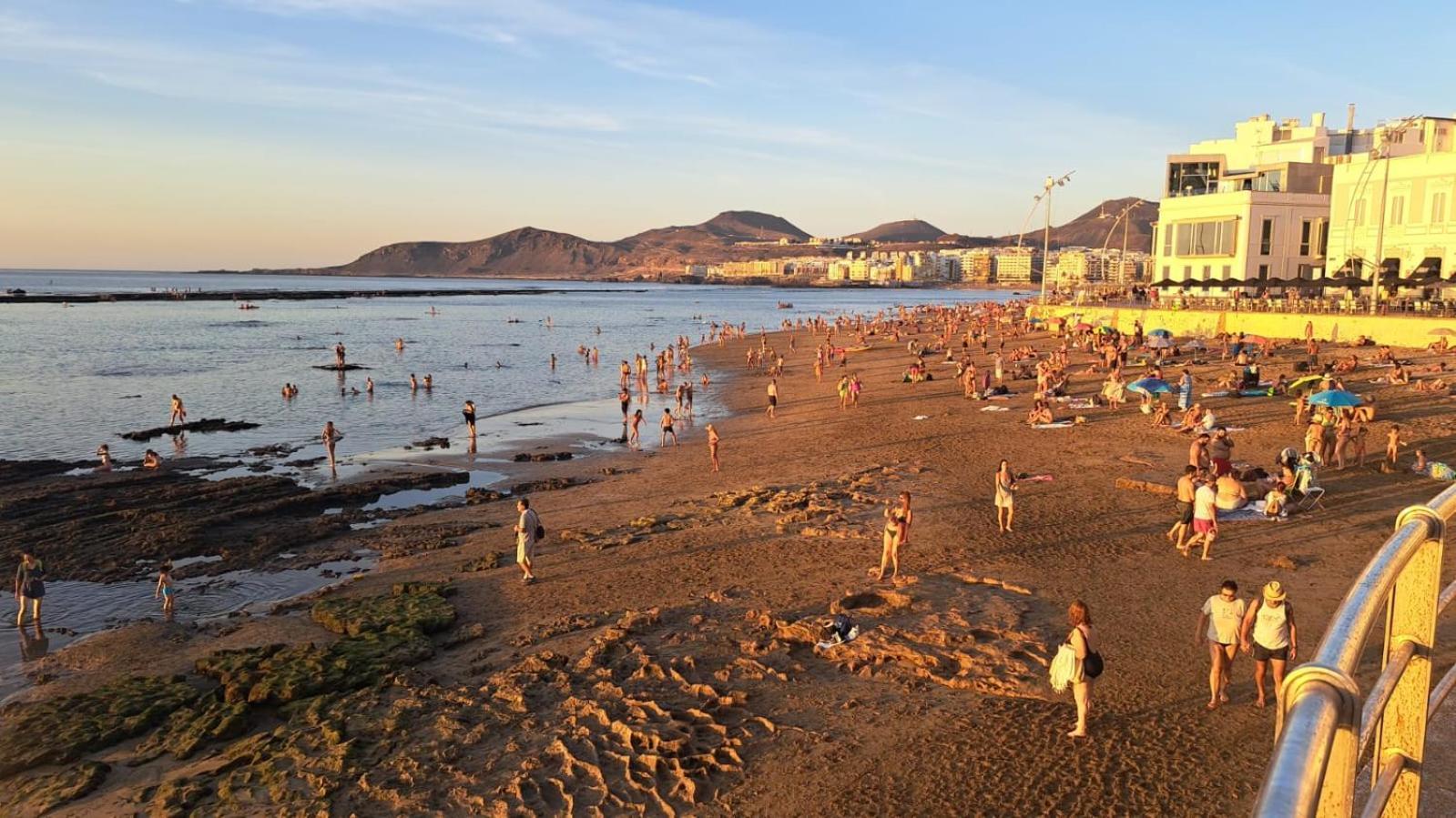 Bkd1 - Apartamento Entero A 50 Metros Playa De Las Canteras Лас Палмас де Гран Канария Екстериор снимка